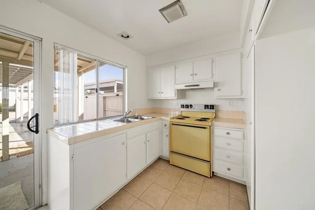 3875 Vista Campana South Unit 10, Oceanside, CA 92057 - Photo 4 of 23, Oceanside, CA