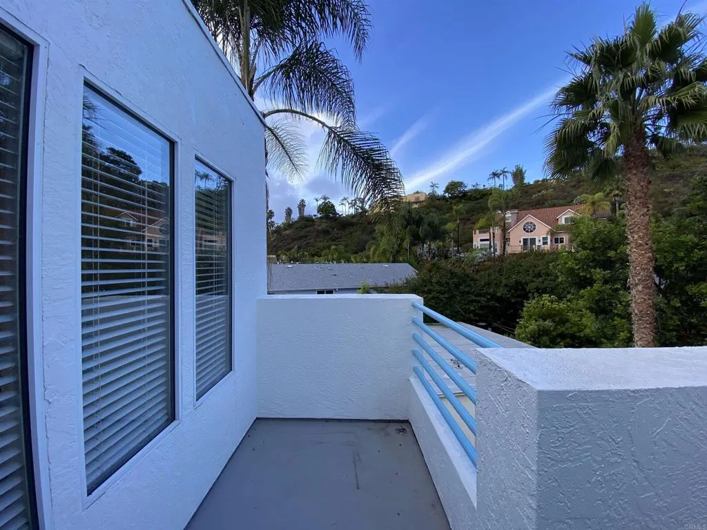 4594 Cove Drive, Carlsbad, CA 92008 - Photo 5 of 19, Carlsbad, CA