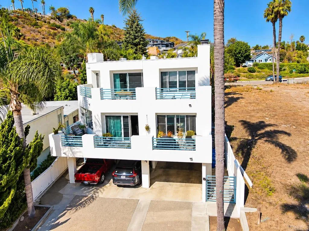4594 Cove Drive, Carlsbad, CA 92008 - Main photo, Carlsbad, CA