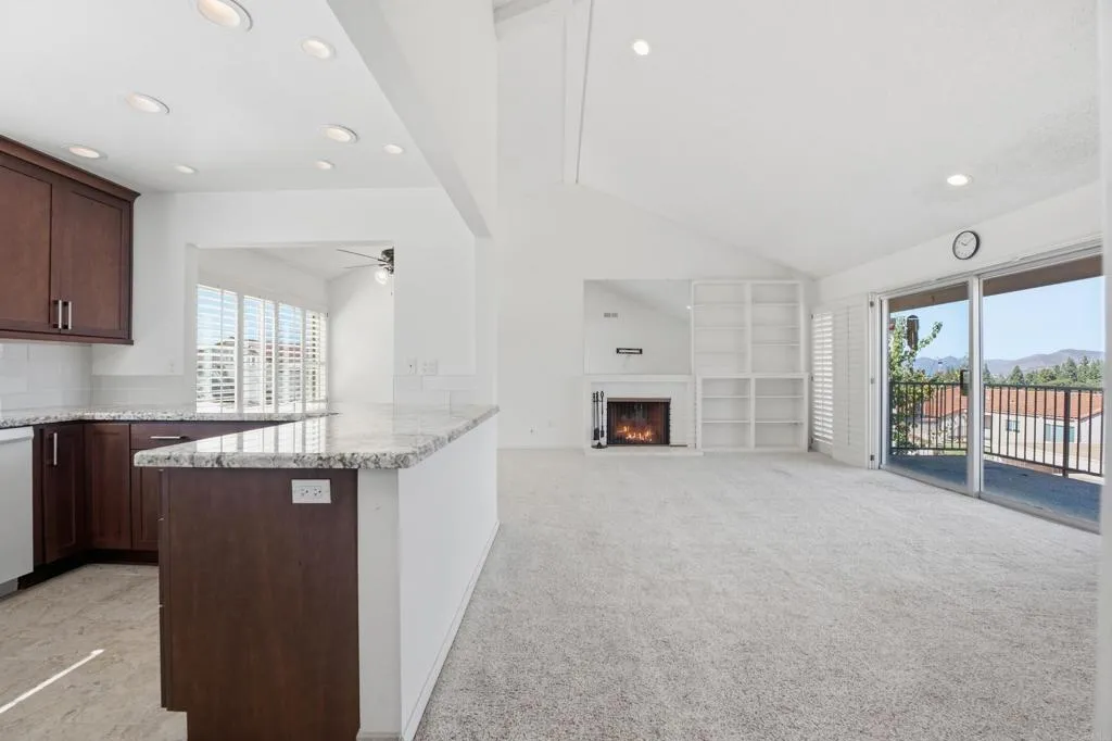 https://cdn.realtyfeed.com/cdn/127/307099985/6b998fb8810d5d4b53c4f73b6ccdb9dd.webp