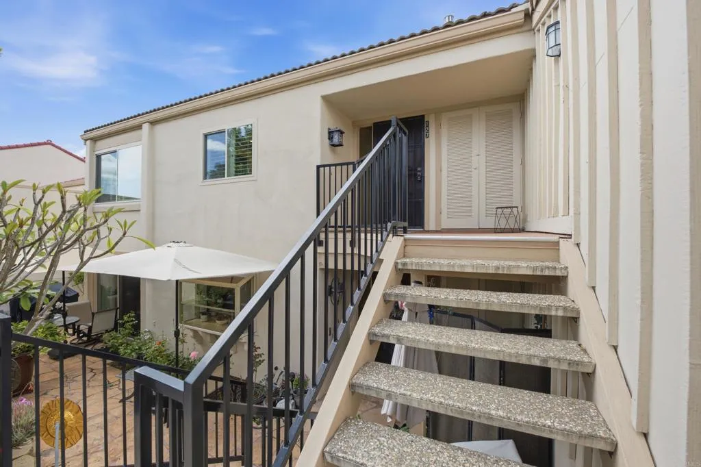 https://cdn.realtyfeed.com/cdn/127/307099985/846ff51f2e795872918e943da958ff7c.webp