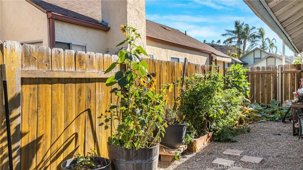https://cdn.realtyfeed.com/cdn/127/307100040/b9861703e4eef69e0b150d955e01a05a.webp
