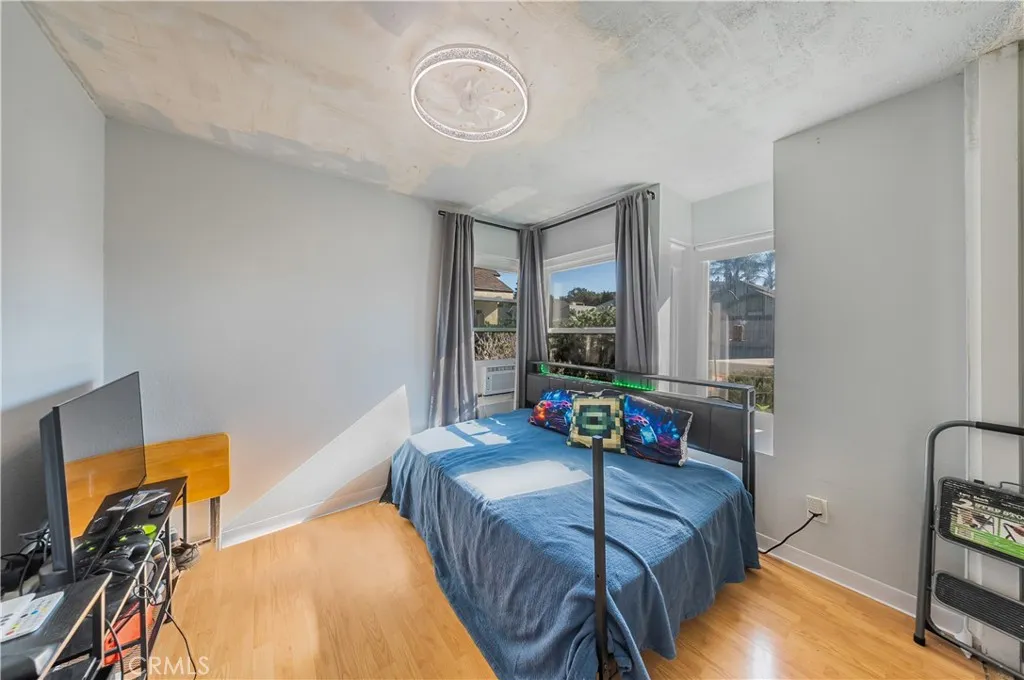 https://cdn.realtyfeed.com/cdn/127/307100040/be4852775a61b48f9c5b7e1861f2d11c.webp