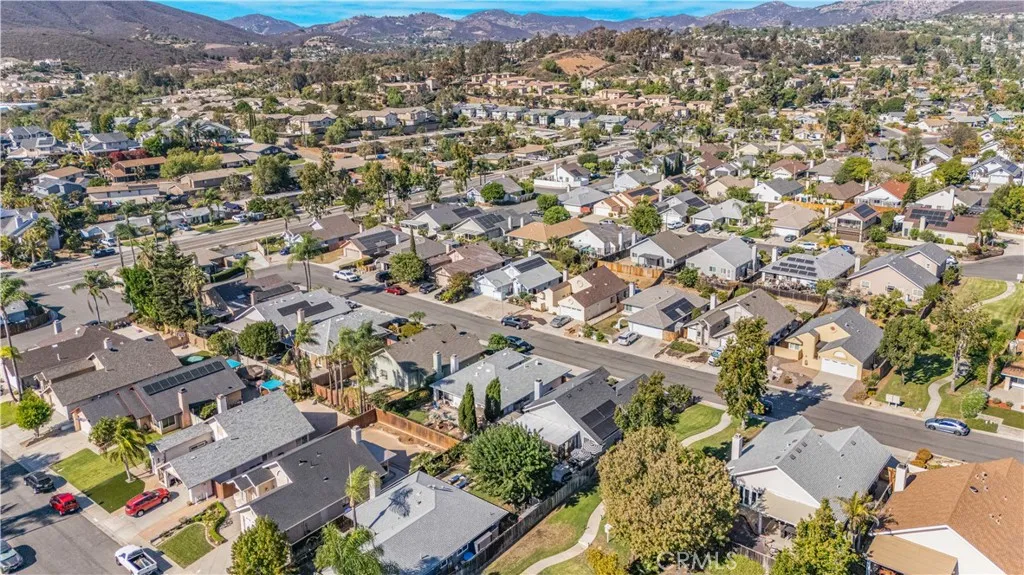 https://cdn.realtyfeed.com/cdn/127/307100040/f15242d9e8bbaa946e34ea91ef921197.webp