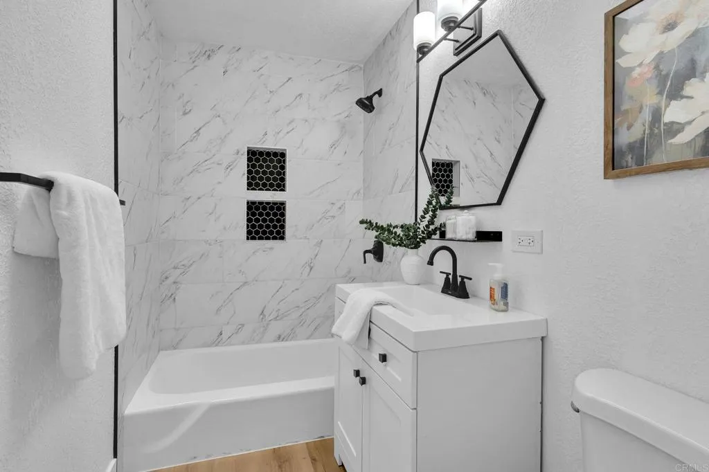 https://cdn.realtyfeed.com/cdn/127/307100163/30db52737238af7d3787c1f518181c7b.webp