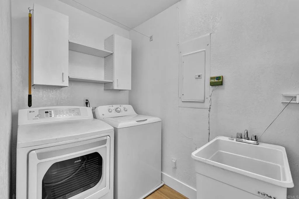 https://cdn.realtyfeed.com/cdn/127/307100163/8d539f2f4ac0b63004f19cdf03a0b0a5.webp