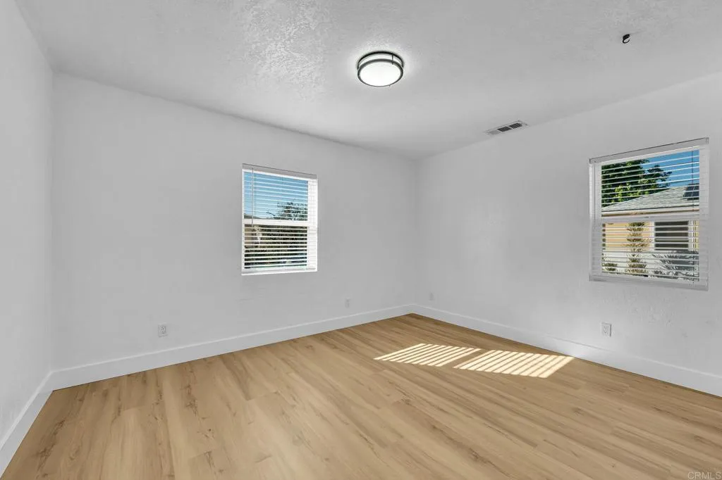 https://cdn.realtyfeed.com/cdn/127/307100163/f1beea31daf50c672b2ca30b5e0c3fe3.webp
