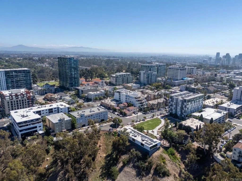 https://cdn.realtyfeed.com/cdn/127/307100185/15609313fdd5c4203152f352c358f734.webp