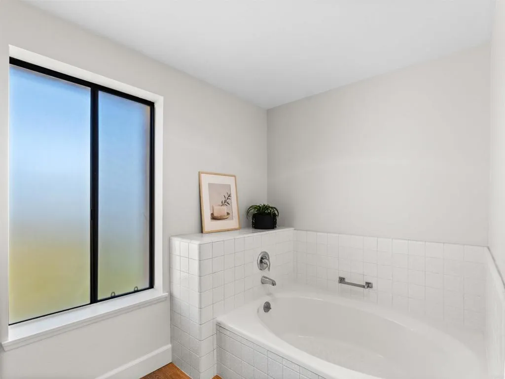 https://cdn.realtyfeed.com/cdn/127/307100307/0d66e0b7d61a82790997e5f0831415b2.webp