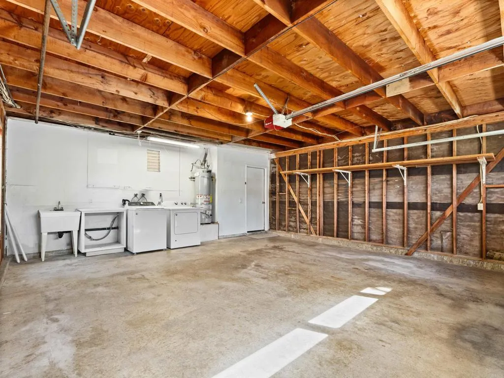 https://cdn.realtyfeed.com/cdn/127/307100307/c3e5dd903aca708ee58895bb70394c0a.webp