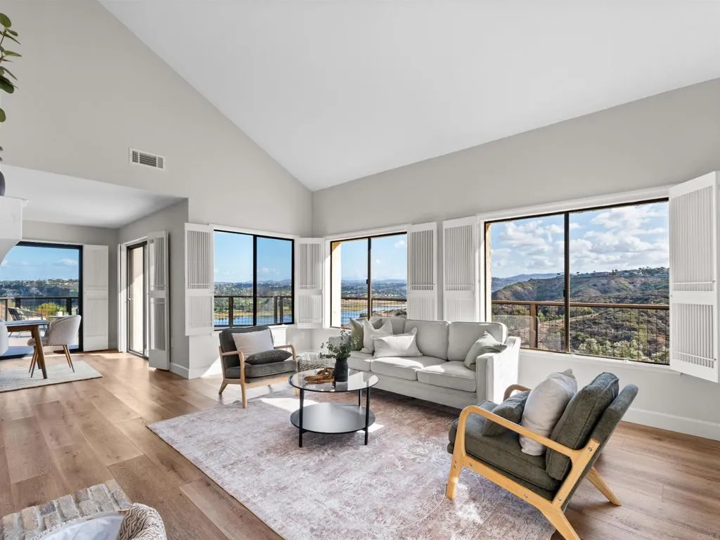 https://cdn.realtyfeed.com/cdn/127/307100307/cd07610ff03d49ed1c17986a30b237ce.webp