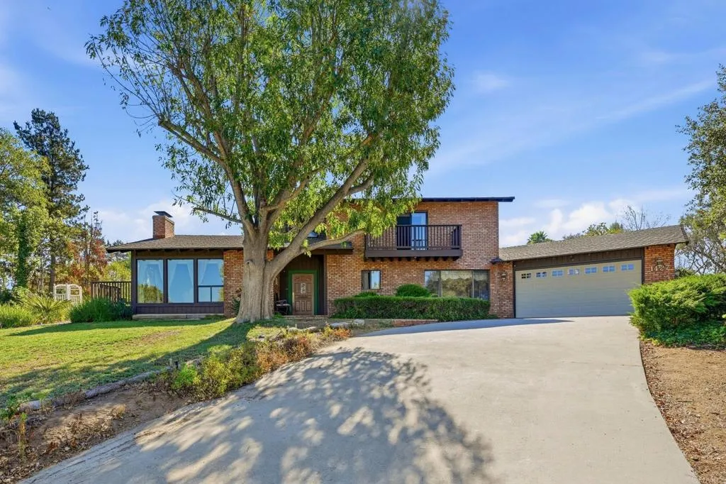 1427 El Nido Drive