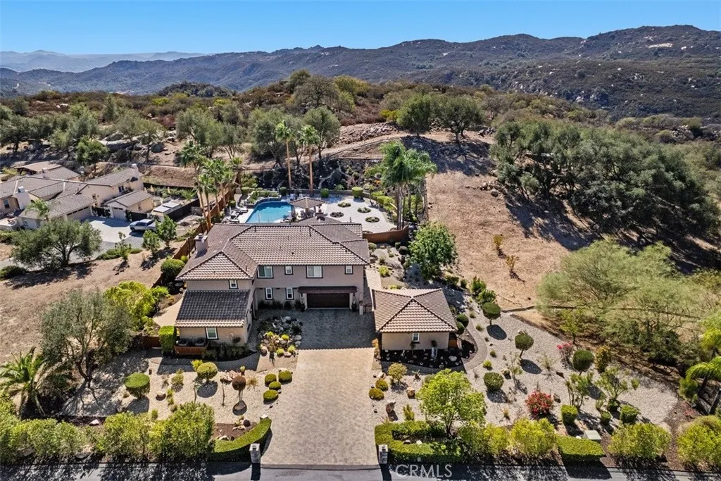 https://cdn.realtyfeed.com/cdn/127/307100346/0ea7564b9ff0f7f5202946e884ec549b.webp