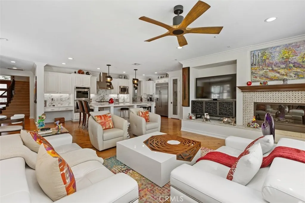 https://cdn.realtyfeed.com/cdn/127/307100346/157d692829aee2cff852981ee7dfead0.webp