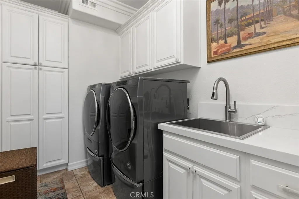 https://cdn.realtyfeed.com/cdn/127/307100346/3812188e09c613b57cebaaa1f8033805.webp