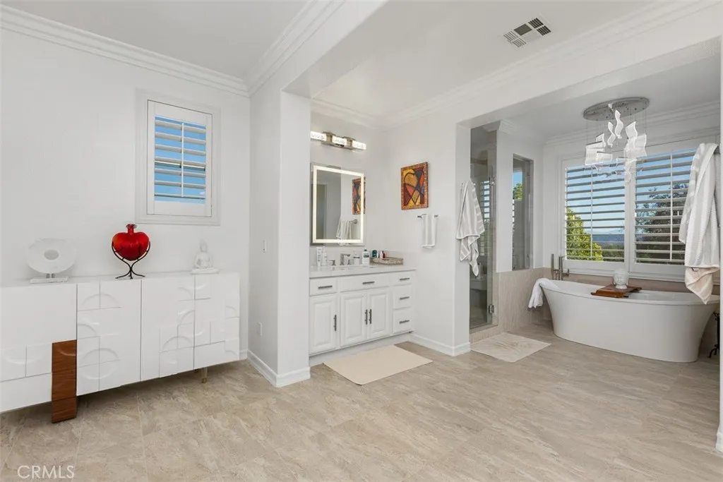 https://cdn.realtyfeed.com/cdn/127/307100346/73effb9343b713f21e0b3534e3746e95.webp