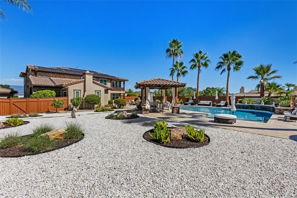 https://cdn.realtyfeed.com/cdn/127/307100346/7eafb6016b76a4f24e53a11684edcb74.webp