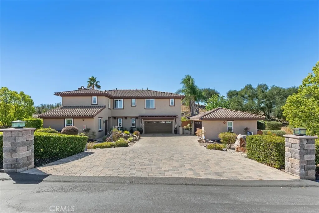 27130 Tumbleweed Trail, Valley Center, CA 92082 - Main photo, Valley Center, CA