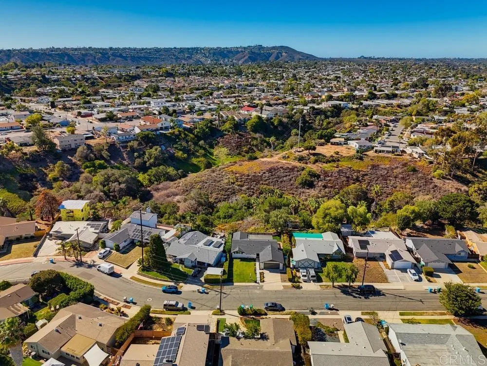 https://cdn.realtyfeed.com/cdn/127/307100449/371cedf7d96c1d3752567d1c0fd372b9.webp