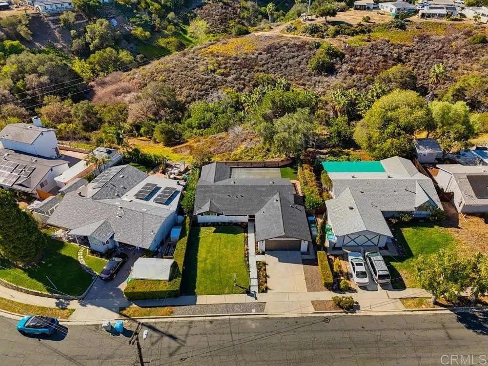 https://cdn.realtyfeed.com/cdn/127/307100449/75c8d8d65fb0297ee5908f999ca87810.webp