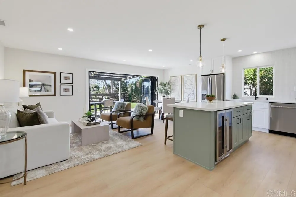 https://cdn.realtyfeed.com/cdn/127/307100449/9121b24e1750060ffe7c157a7bf419bf.webp