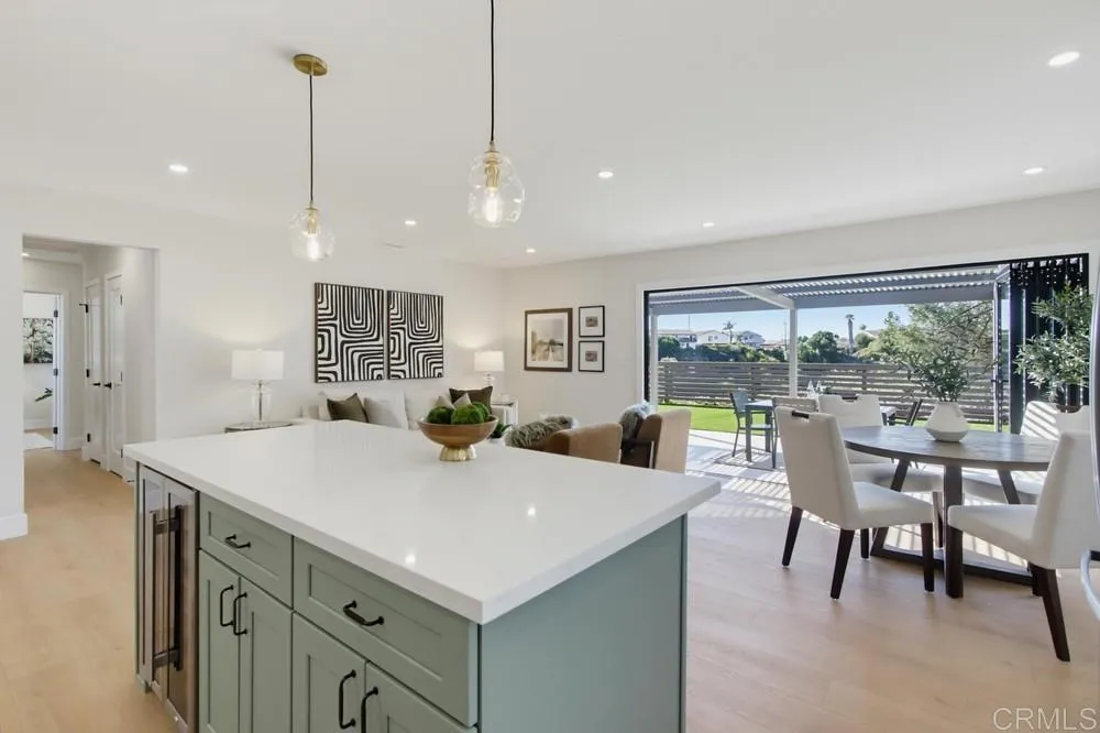 https://cdn.realtyfeed.com/cdn/127/307100449/cb0e73d5361e768d1c6f32cb10940d8d.webp