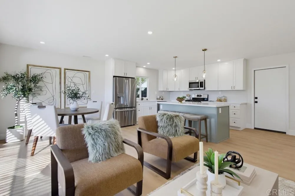 https://cdn.realtyfeed.com/cdn/127/307100449/d94870c86be7a22507a07a834021b446.webp
