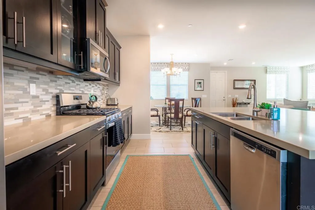 https://cdn.realtyfeed.com/cdn/127/307100451/418a18eeae7d63178da2eb6b97484e2d.webp
