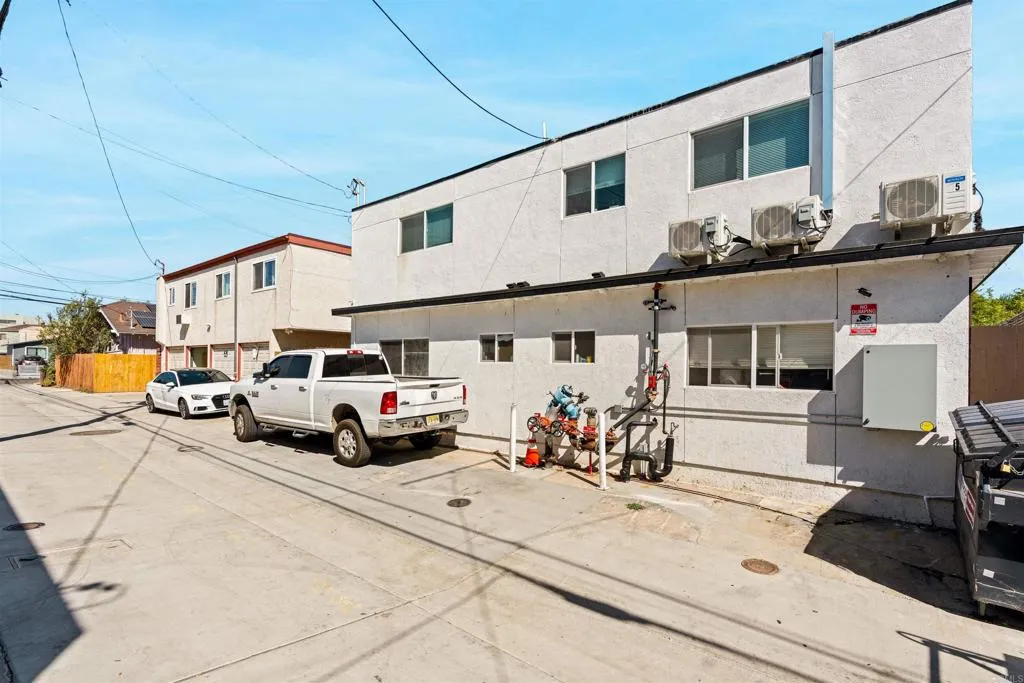 4576-4582 Felton Street, San Diego, CA 92116