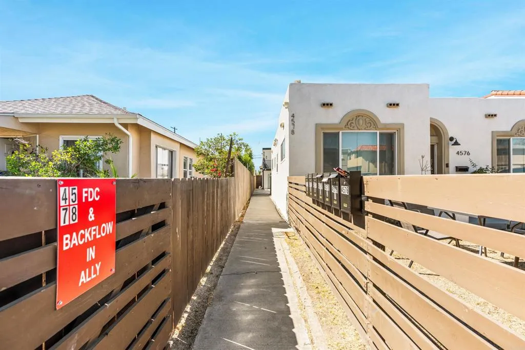 4576-4582 Felton Street, San Diego, CA 92116