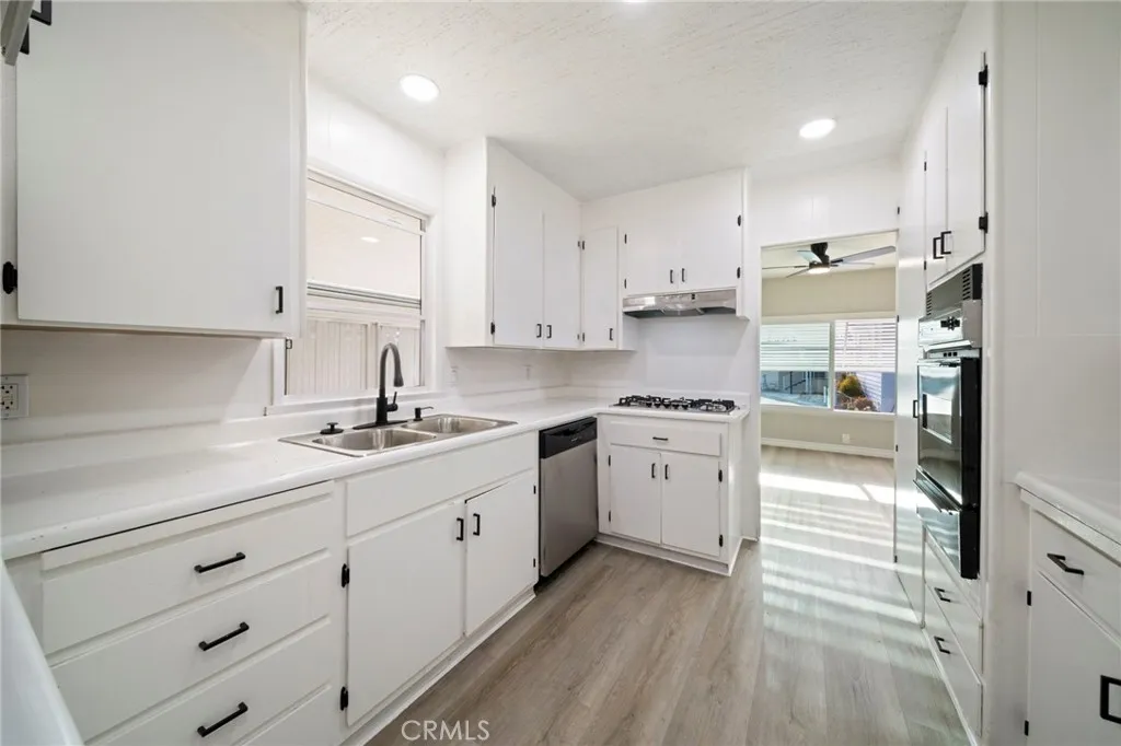 https://cdn.realtyfeed.com/cdn/127/307100499/0a45fcfa6a93856aec5d5ede0cb5ed79.webp