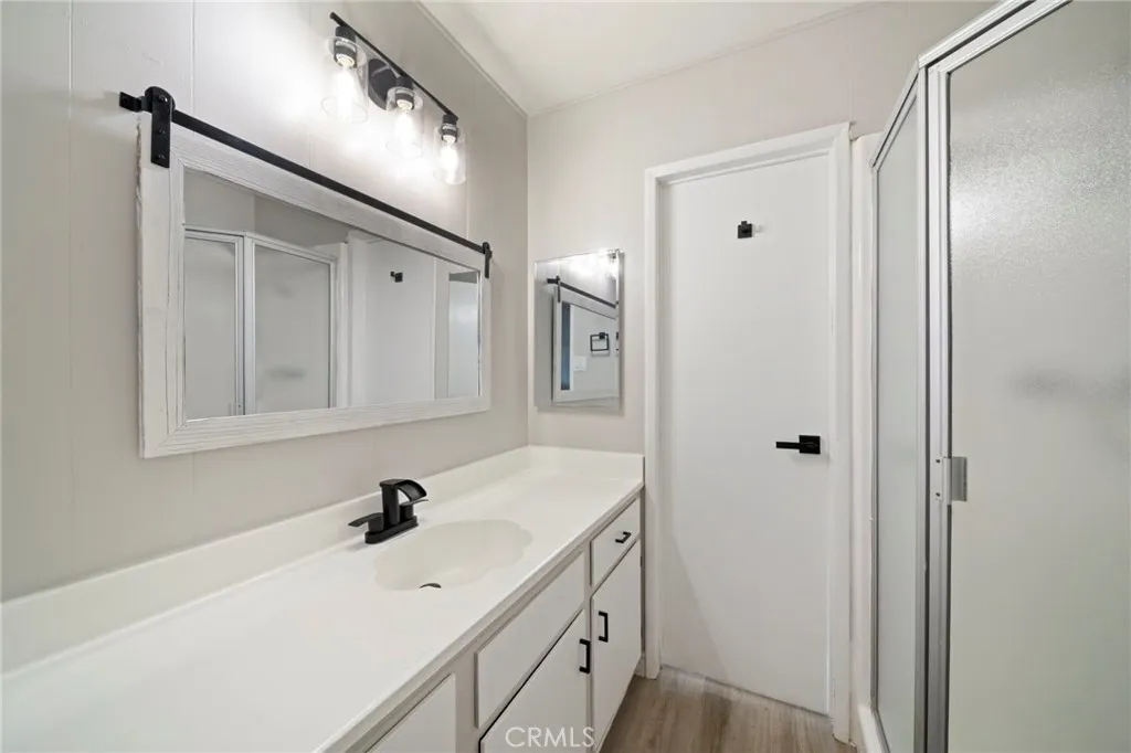 https://cdn.realtyfeed.com/cdn/127/307100499/1e994cd62edfbfec2189af0150c36f1c.webp