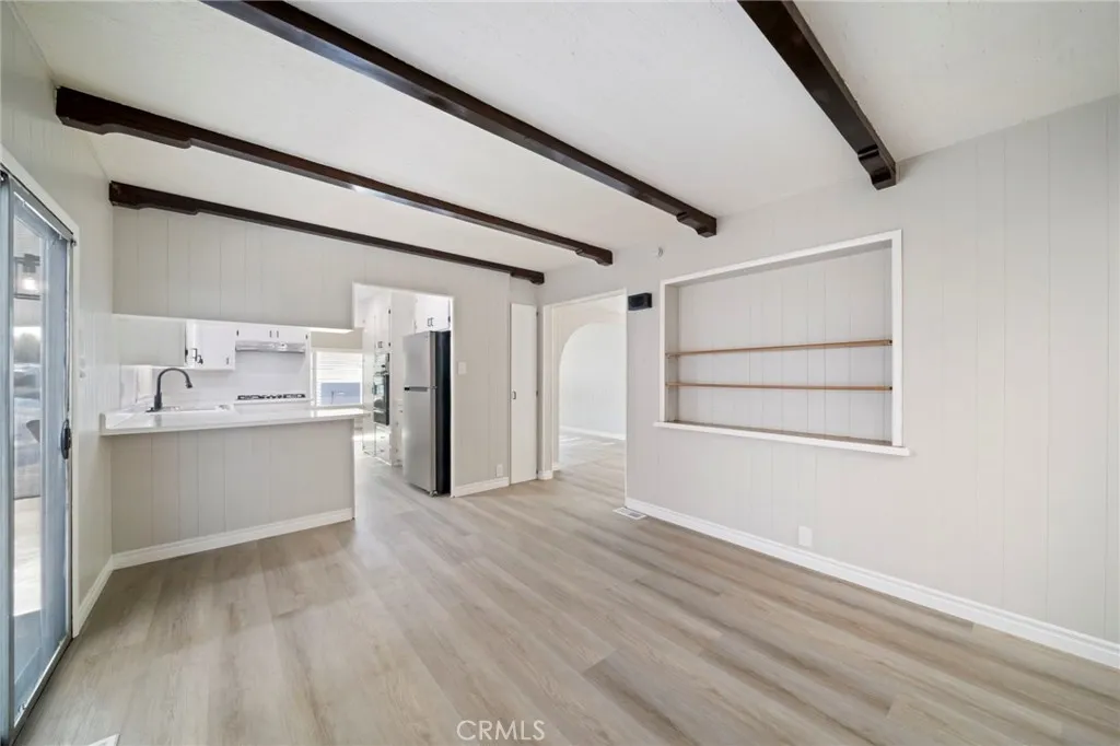 https://cdn.realtyfeed.com/cdn/127/307100499/acad8afc08e7a70e01d8adab8fa80c85.webp