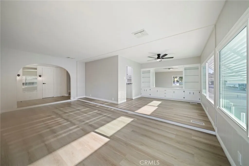 https://cdn.realtyfeed.com/cdn/127/307100499/f8f1ea8b7bf8ae0663da1519fbfa3ea9.webp