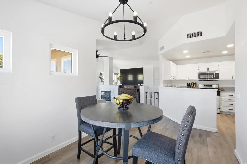 https://cdn.realtyfeed.com/cdn/127/307100507/508d1c71f31cb645e3e6ea07952cc1cc.webp