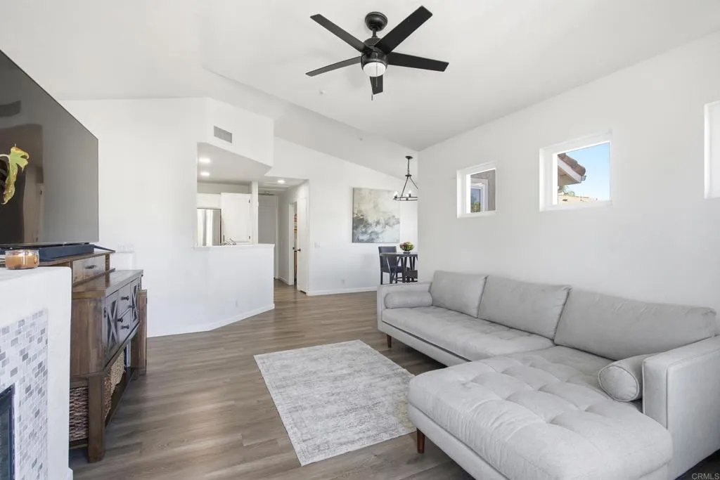 https://cdn.realtyfeed.com/cdn/127/307100507/866649353d95a2888ce216d981b0c29b.webp