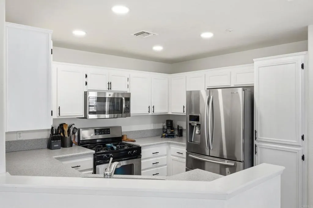 425 Whispering Willow Drive, #A, Santee, CA 92071