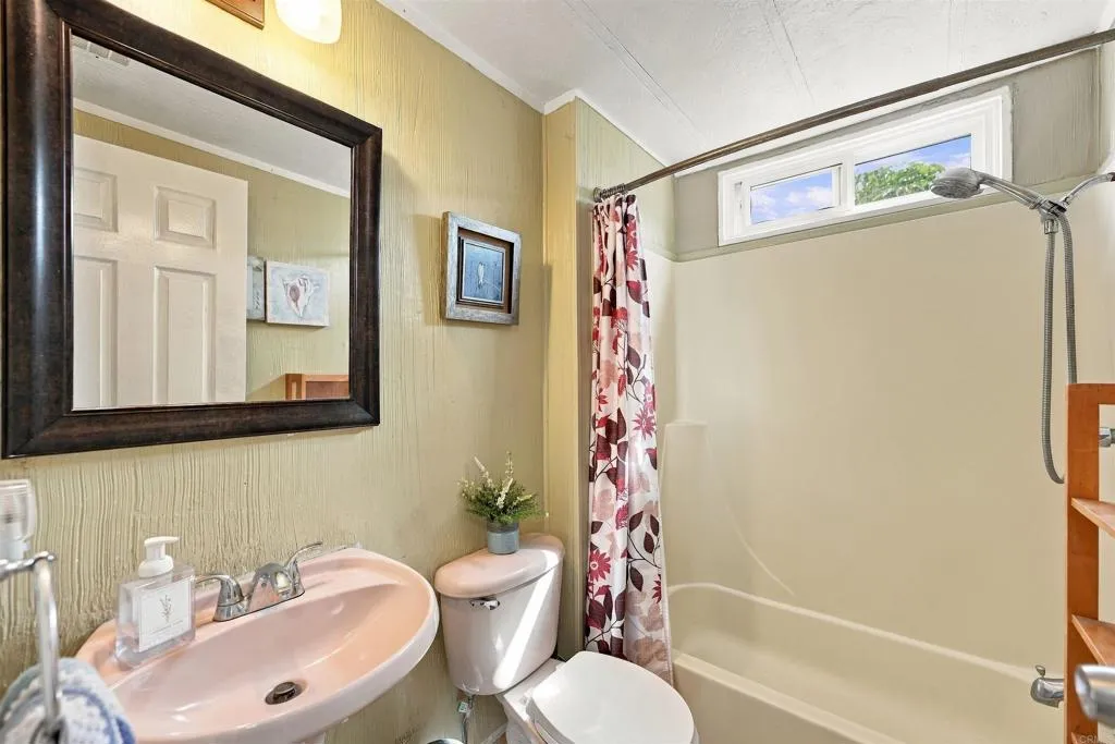 1600 Palm Ave, #35, San Diego, CA 92154 1600 Palm Ave, #35, San Diego, CA 92154