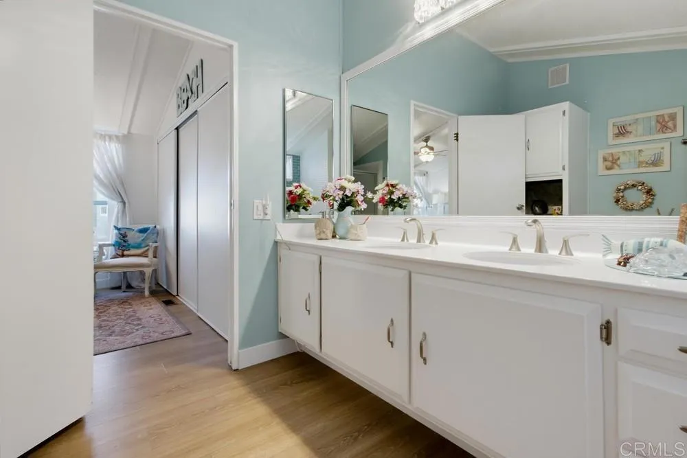 https://cdn.realtyfeed.com/cdn/127/307100641/6548d689d0a83db04e4511d129dbcb52.webp