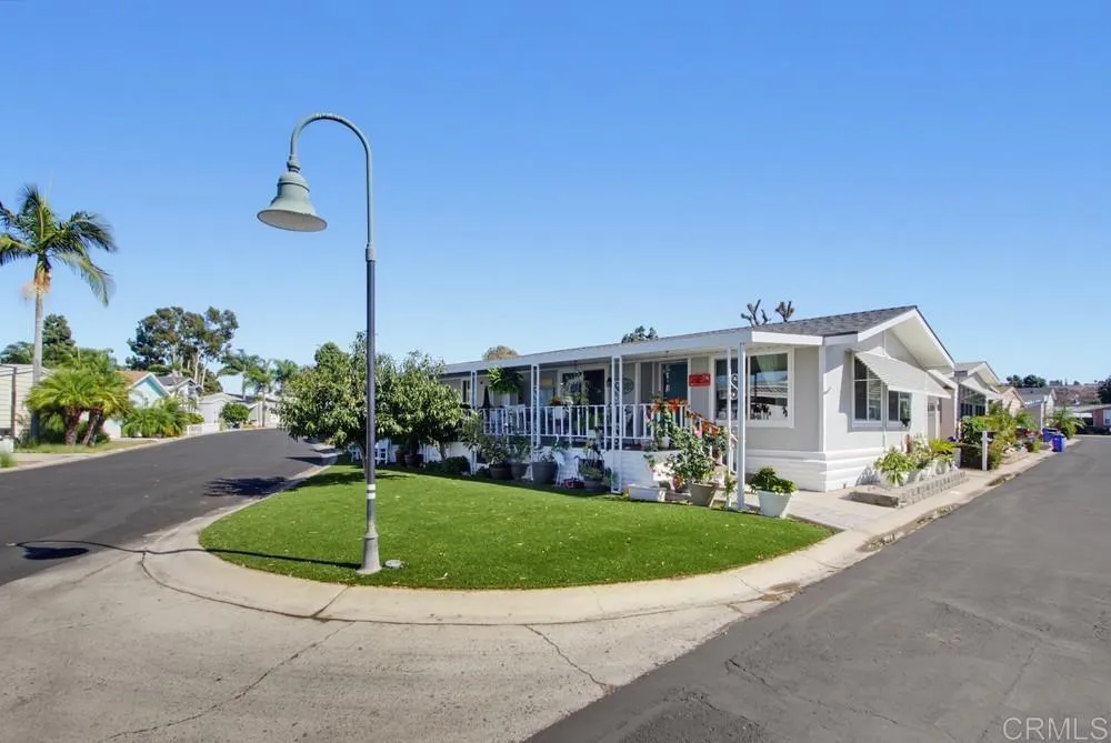 https://cdn.realtyfeed.com/cdn/127/307100641/76658e9704dba4ef2316d05a547adb4e.webp