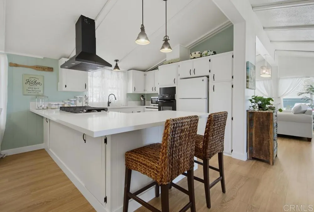 https://cdn.realtyfeed.com/cdn/127/307100641/819a3f695e147f79b4a9dfc4dea42971.webp
