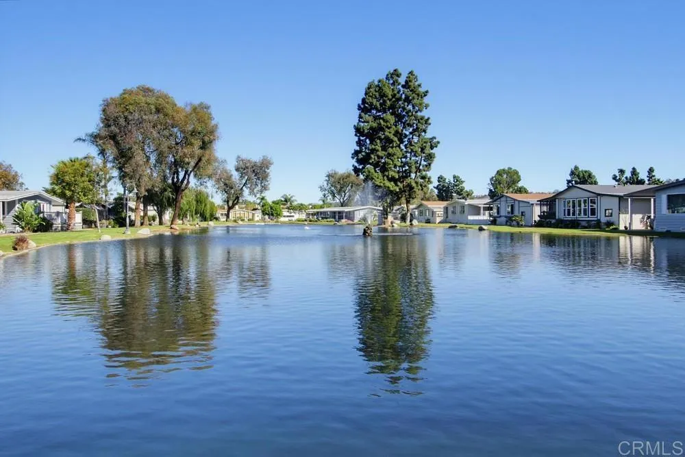 https://cdn.realtyfeed.com/cdn/127/307100641/c59a90bc1d835c955bedcf9d9c6b67b1.webp