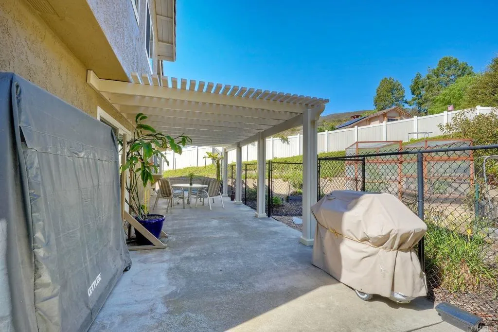 https://cdn.realtyfeed.com/cdn/127/307100685/163c51166baf0555469851fe12b764f6.webp