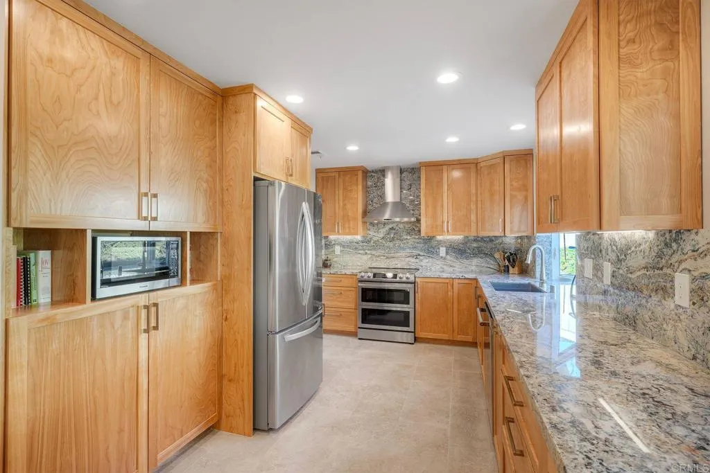 https://cdn.realtyfeed.com/cdn/127/307100685/19769f9faa47c6c06d4c92b99d0583c6.webp