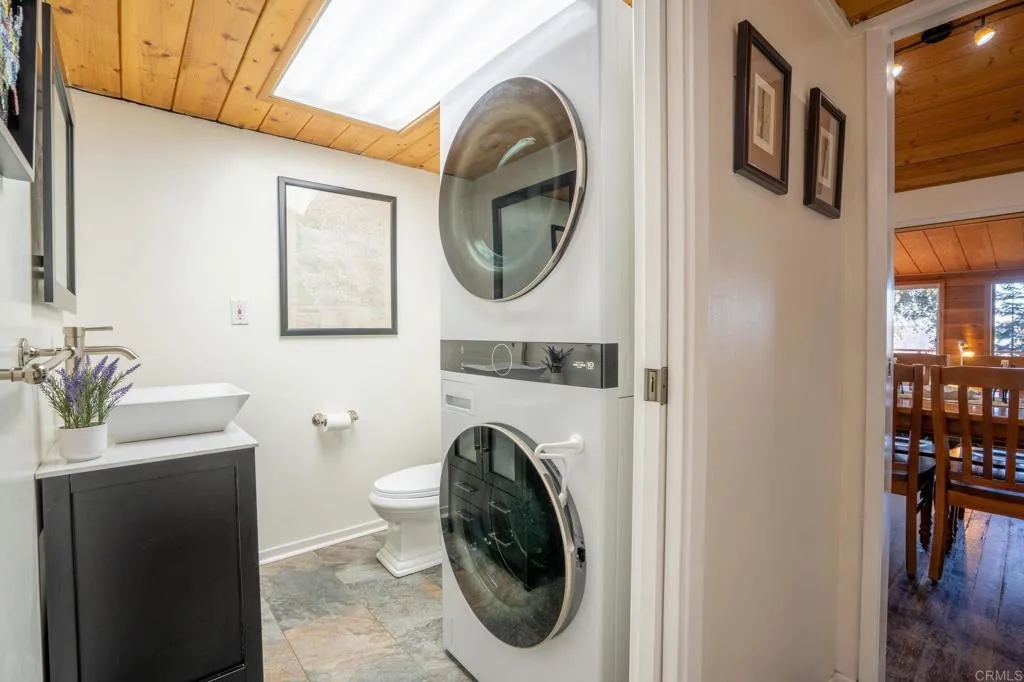 https://cdn.realtyfeed.com/cdn/127/307100688/c5e048f5b33d7a3275d725fce8304f34.webp