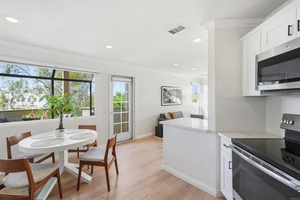 https://cdn.realtyfeed.com/cdn/127/307100713/593d678f5e0c530a41eef58320ca7b03.webp