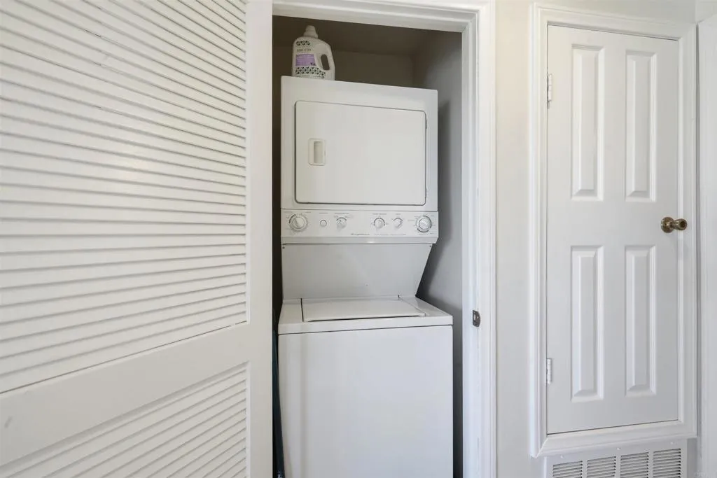 https://cdn.realtyfeed.com/cdn/127/307100713/6bb52e8a78d8642c2eca3a68629f9234.webp