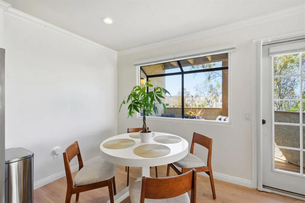 https://cdn.realtyfeed.com/cdn/127/307100713/83d6df82d74efb1ad6bd58b64219c862.webp