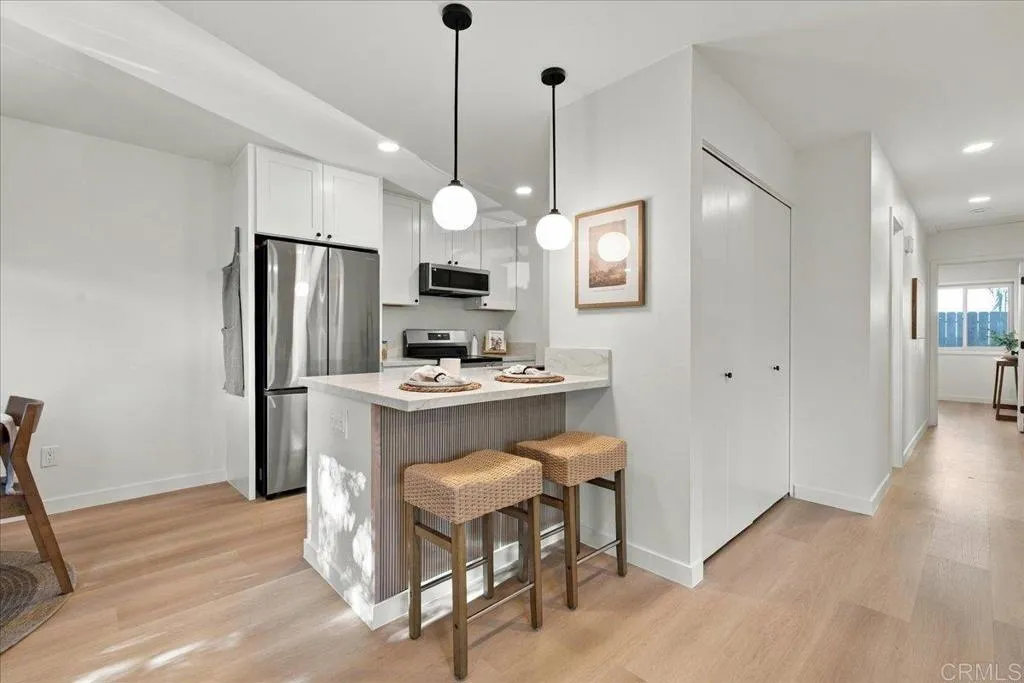 https://cdn.realtyfeed.com/cdn/127/307100779/01126774bc4e150c1b801a01711419be.webp