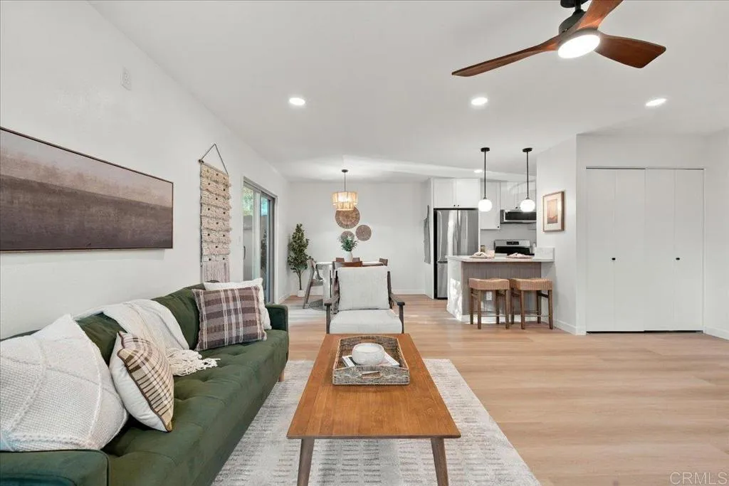 https://cdn.realtyfeed.com/cdn/127/307100779/1b86a9576fd72096fbfc19efa492c4e4.webp